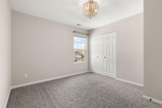 2209 Wicklow Drive, Valparaiso, IN 46385