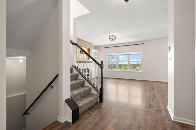 2209 Wicklow Drive, Valparaiso, IN 46385
