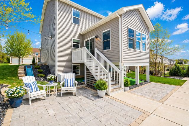 2209 Wicklow Drive, Valparaiso, IN 46385