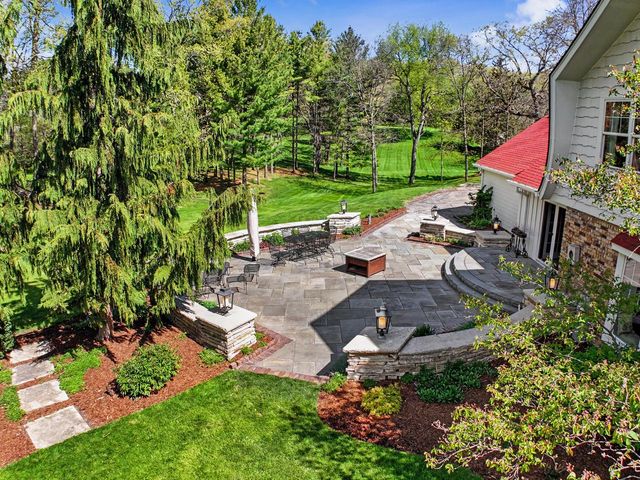 S43W34465 Forest COURT, Dousman, WI 53118