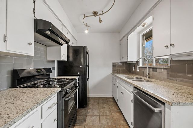 1005 Arthur Stiles RD, Austin, TX 78721