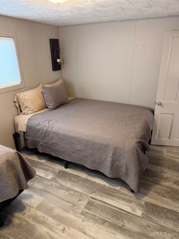 E9399 M-28 Highway, Munising, MI 49862