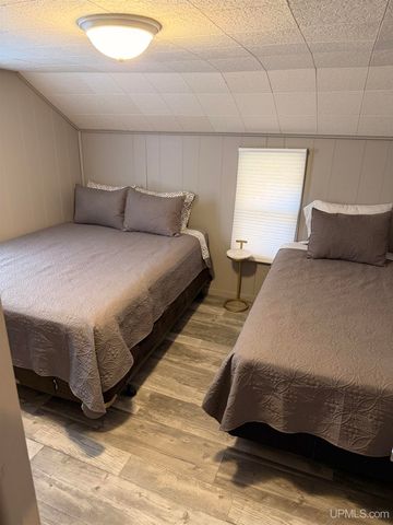 E9399 M-28 Highway, Munising, MI 49862