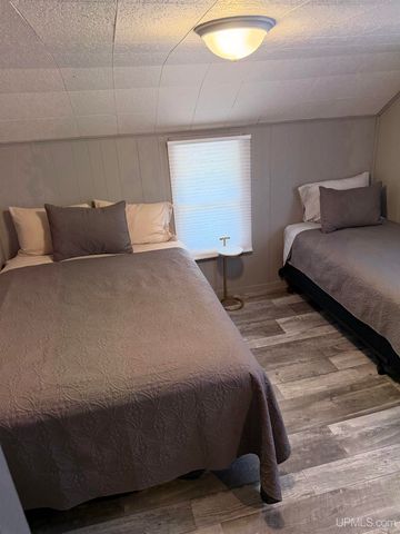 E9399 M-28 Highway, Munising, MI 49862