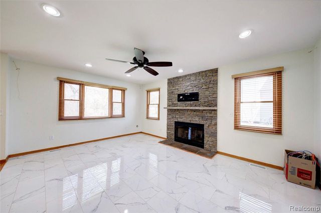 4570 River Hills Court, Brighton, MI 48114