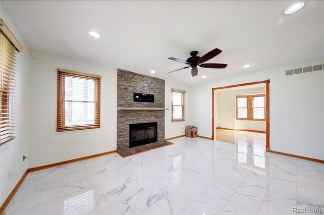 4570 River Hills Court, Brighton, MI 48114