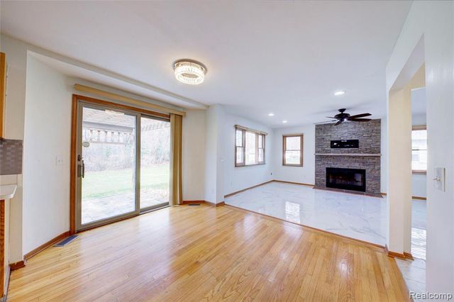 4570 River Hills Court, Brighton, MI 48114