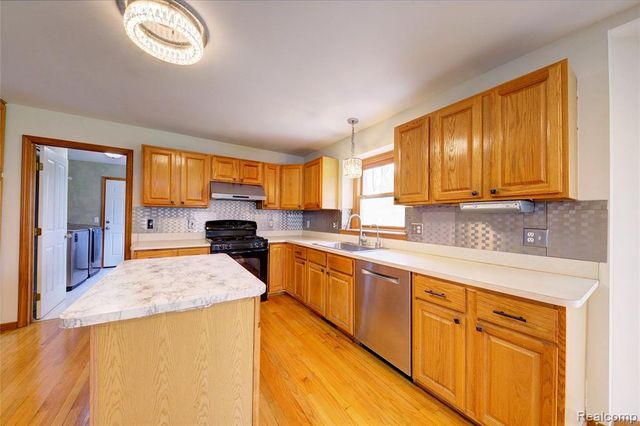 4570 River Hills Court, Brighton, MI 48114