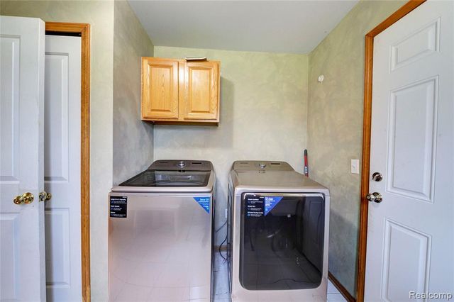 4570 River Hills Court, Brighton, MI 48114