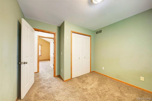 4570 River Hills Court, Brighton, MI 48114