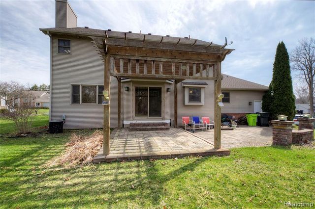 4570 River Hills Court, Brighton, MI 48114