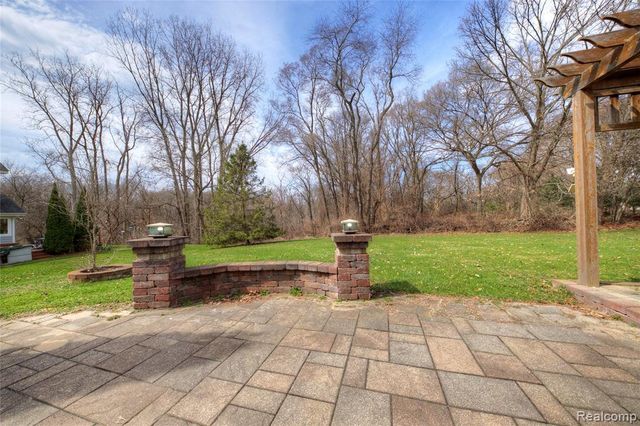 4570 River Hills Court, Brighton, MI 48114