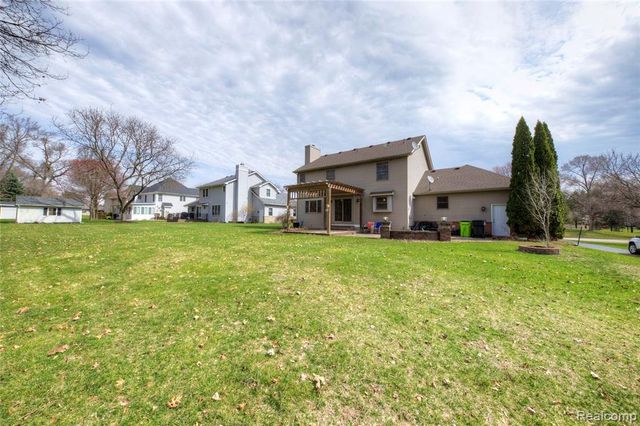 4570 River Hills Court, Brighton, MI 48114