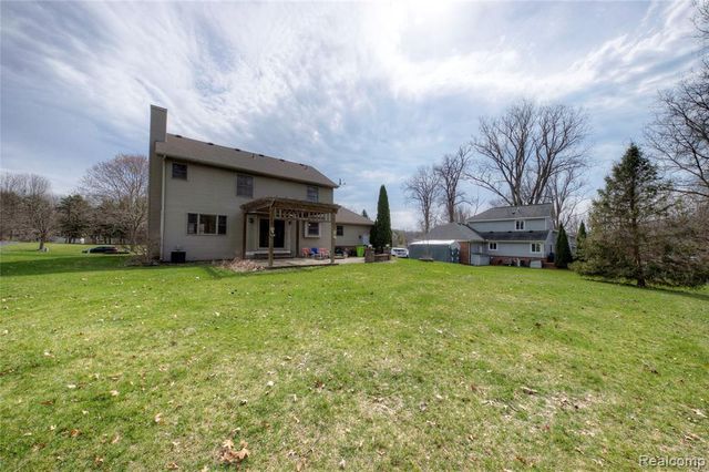 4570 River Hills Court, Brighton, MI 48114