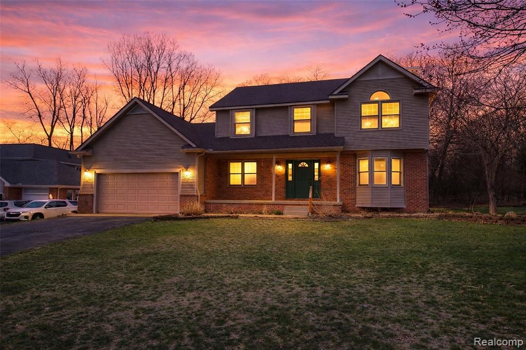 4570 River Hills Court, Brighton, MI 48114