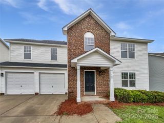 752 Raindrops Road, Gastonia, NC 28054