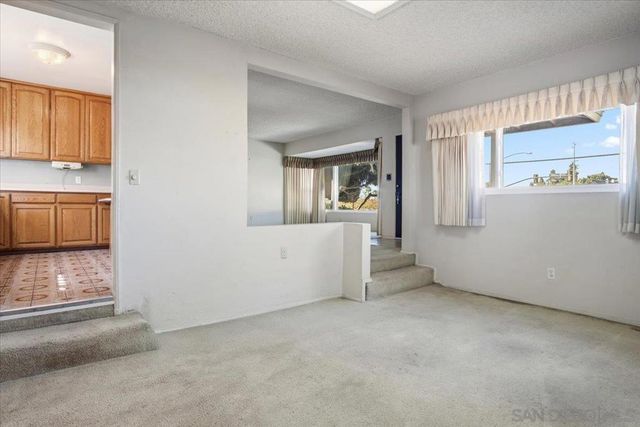 3711 Racine, San Diego, CA 92115