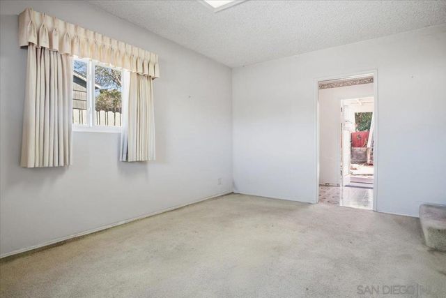 3711 Racine, San Diego, CA 92115