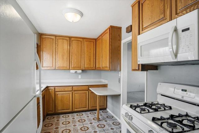 3711 Racine, San Diego, CA 92115