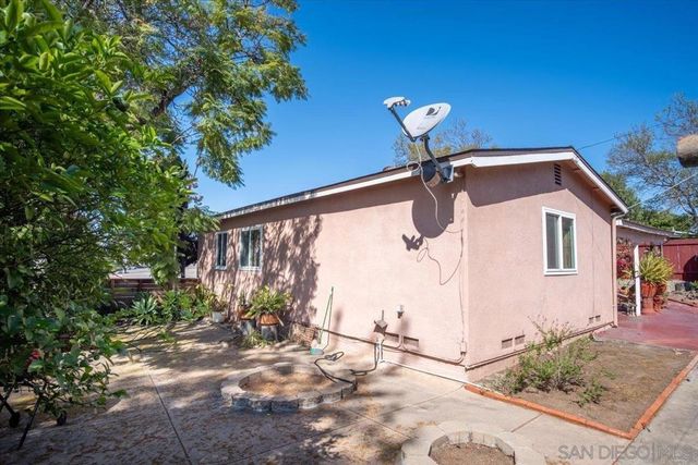 3711 Racine, San Diego, CA 92115