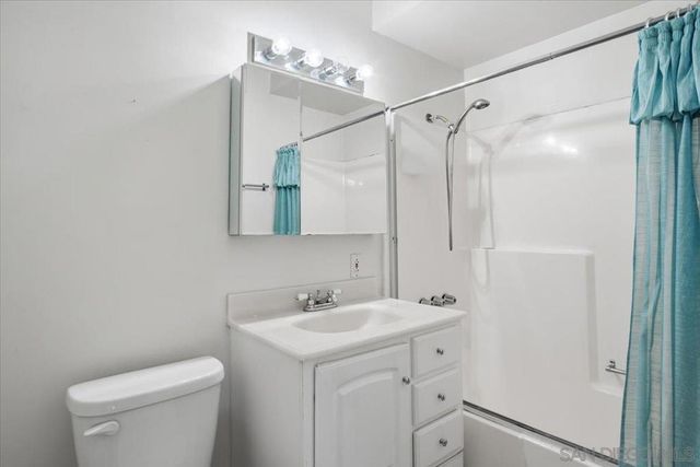 3711 Racine, San Diego, CA 92115