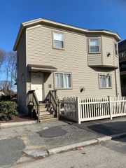 74 Lakewood 2L, Worcester, MA 01603