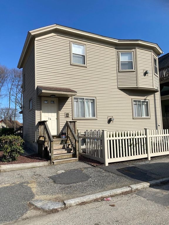 74 Lakewood 2L, Worcester, MA 01603