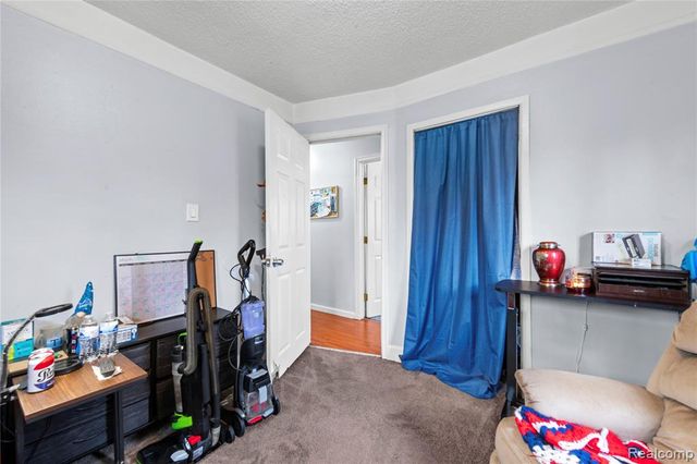 29510 Glenwood Street, Inkster, MI 48141