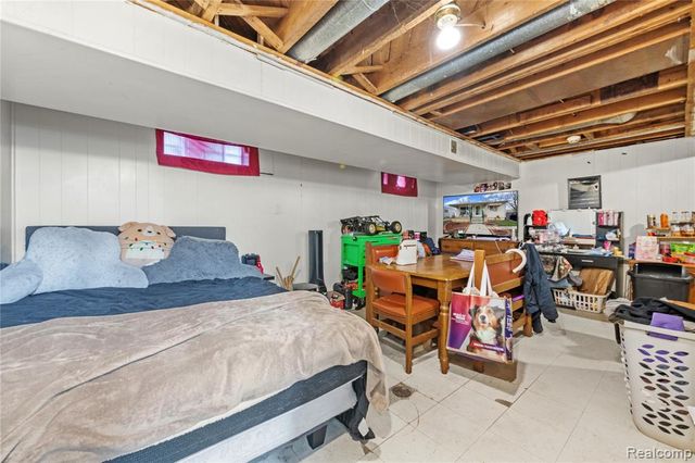 29510 Glenwood Street, Inkster, MI 48141