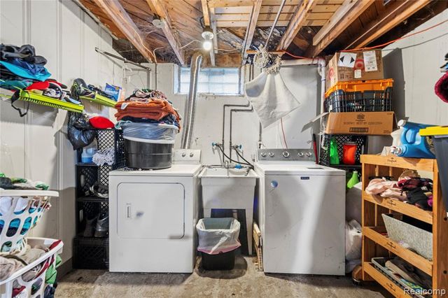 29510 Glenwood Street, Inkster, MI 48141