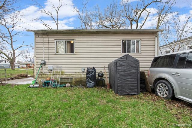 29510 Glenwood Street, Inkster, MI 48141