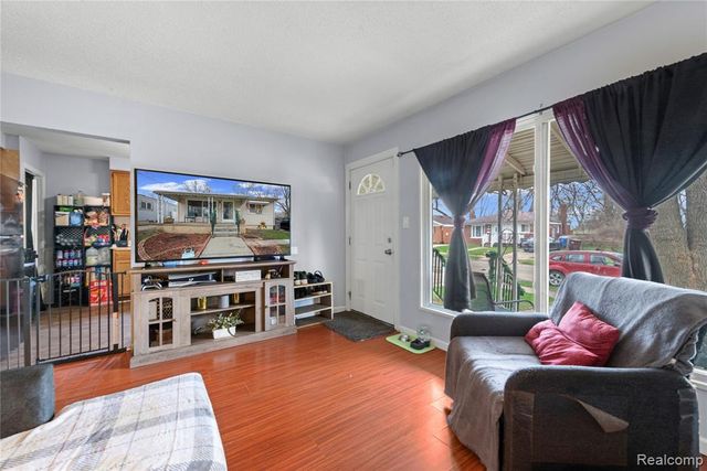 29510 Glenwood Street, Inkster, MI 48141