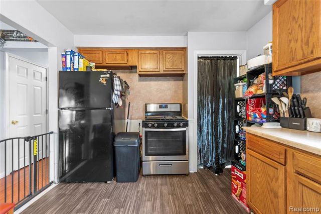 29510 Glenwood Street, Inkster, MI 48141