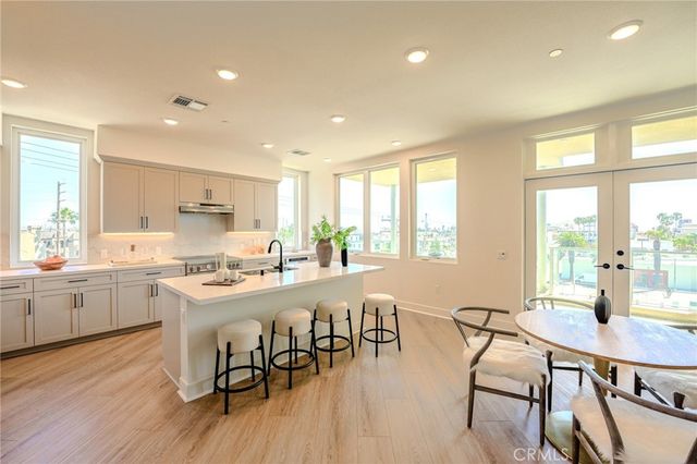 414 Main 400, Huntington Beach, CA 92648