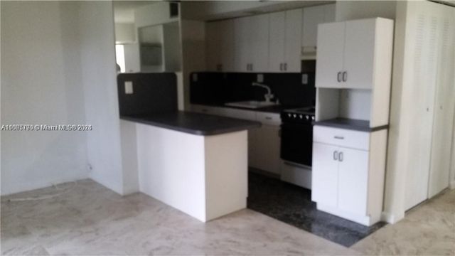 5855 Washington St 97, Hollywood, FL 33023