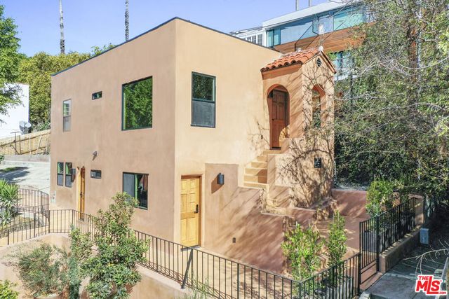 3361 Hamilton Way, Los Angeles, CA 90026