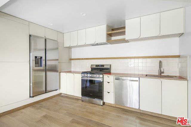 3361 Hamilton Way, Los Angeles, CA 90026