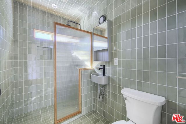 3361 Hamilton Way, Los Angeles, CA 90026