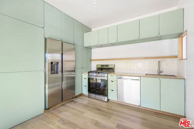 3361 Hamilton Way, Los Angeles, CA 90026