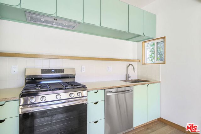 3361 Hamilton Way, Los Angeles, CA 90026