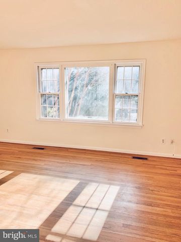 1557 DUNTERRY PL, Mclean, VA 22101