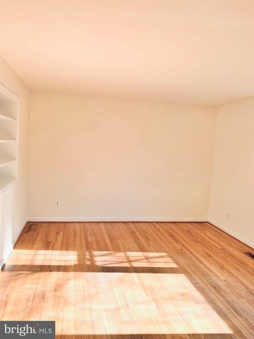 1557 DUNTERRY PL, Mclean, VA 22101