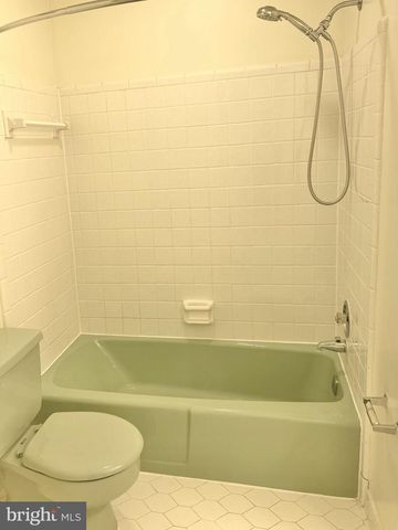 1557 DUNTERRY PL, Mclean, VA 22101