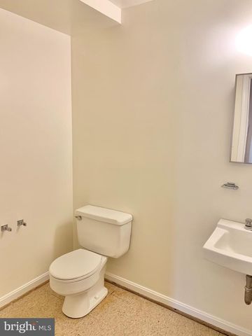 1557 DUNTERRY PL, Mclean, VA 22101