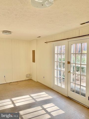 1557 DUNTERRY PL, Mclean, VA 22101