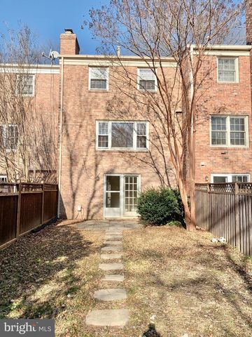 1557 DUNTERRY PL, Mclean, VA 22101