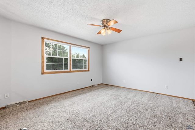 3601 WISCONSIN AVE, Rapid City, SD 57701