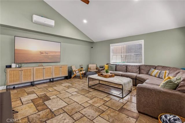 4 Velarde Court, Rancho Santa Margarita, CA 92688