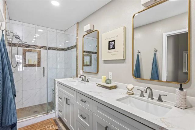 4 Velarde Court, Rancho Santa Margarita, CA 92688