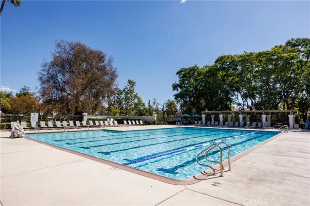 4 Velarde Court, Rancho Santa Margarita, CA 92688